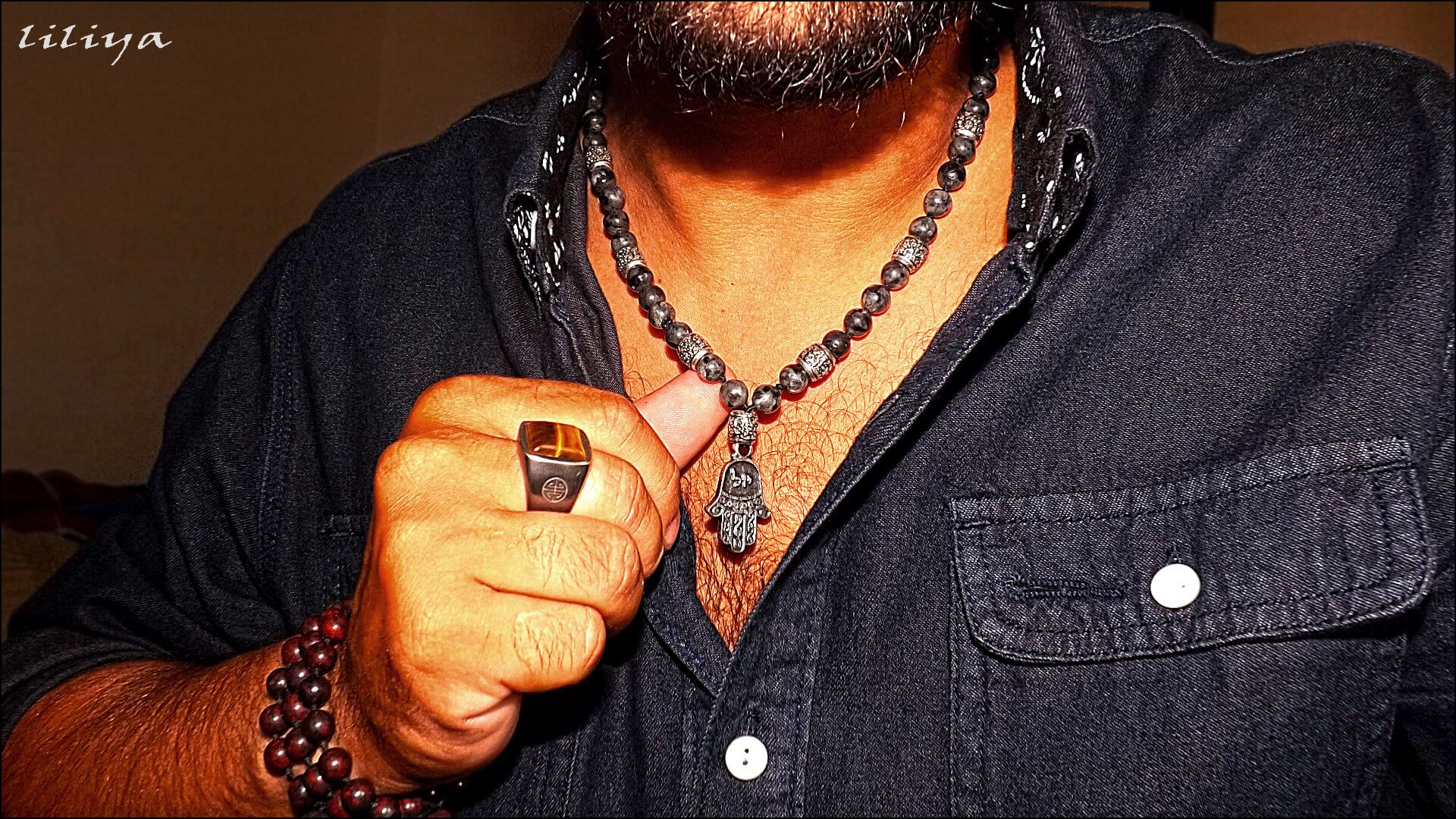 Crystal necklace for men - Labradorite – Trimakasi | EN